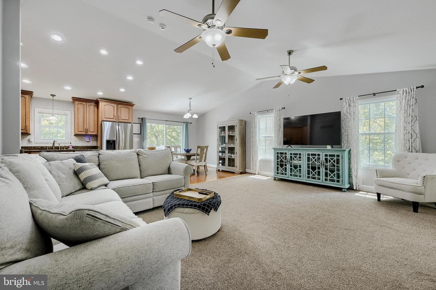 8105 Beverly Road photo 5
