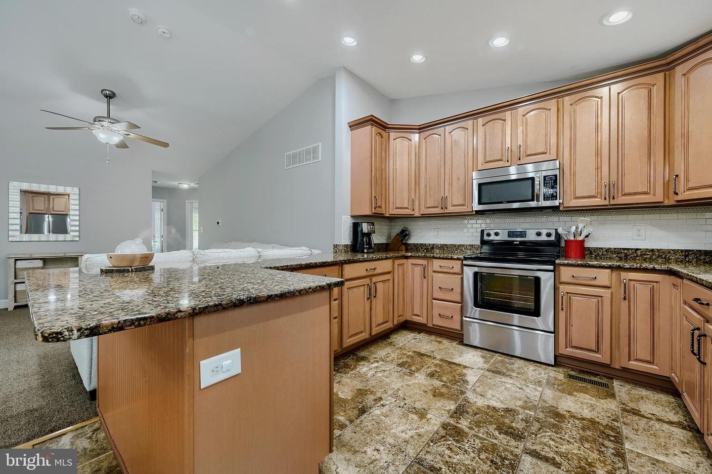 8105 Beverly Road photo 8