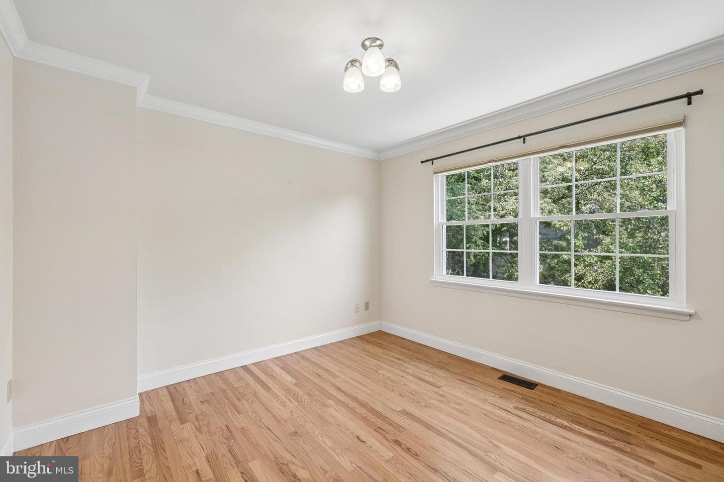 7961 Oakwood Road photo 10