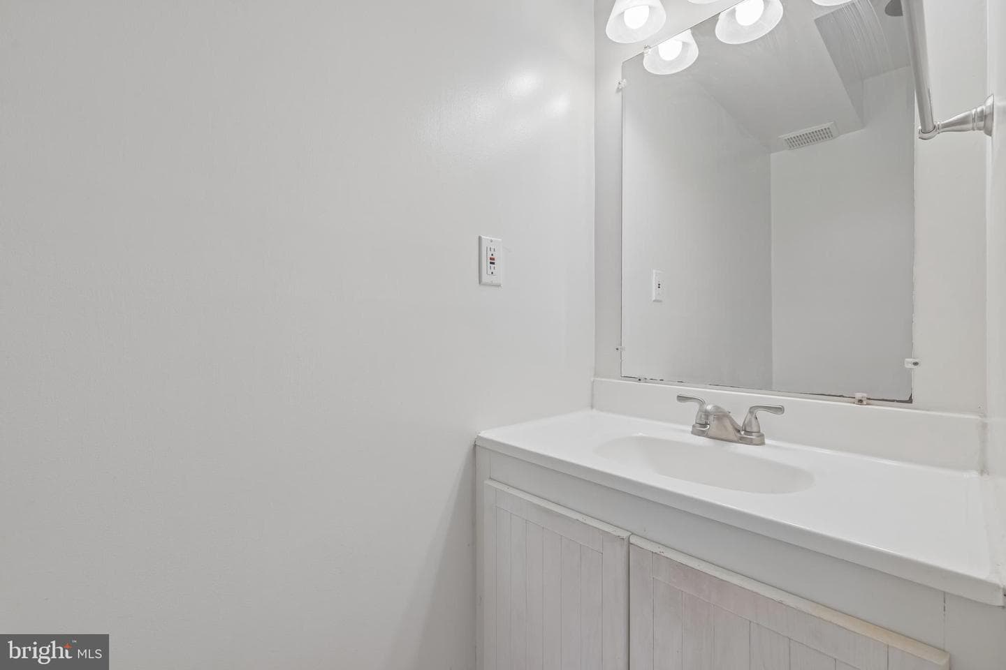 7961 Oakwood Road photo 16
