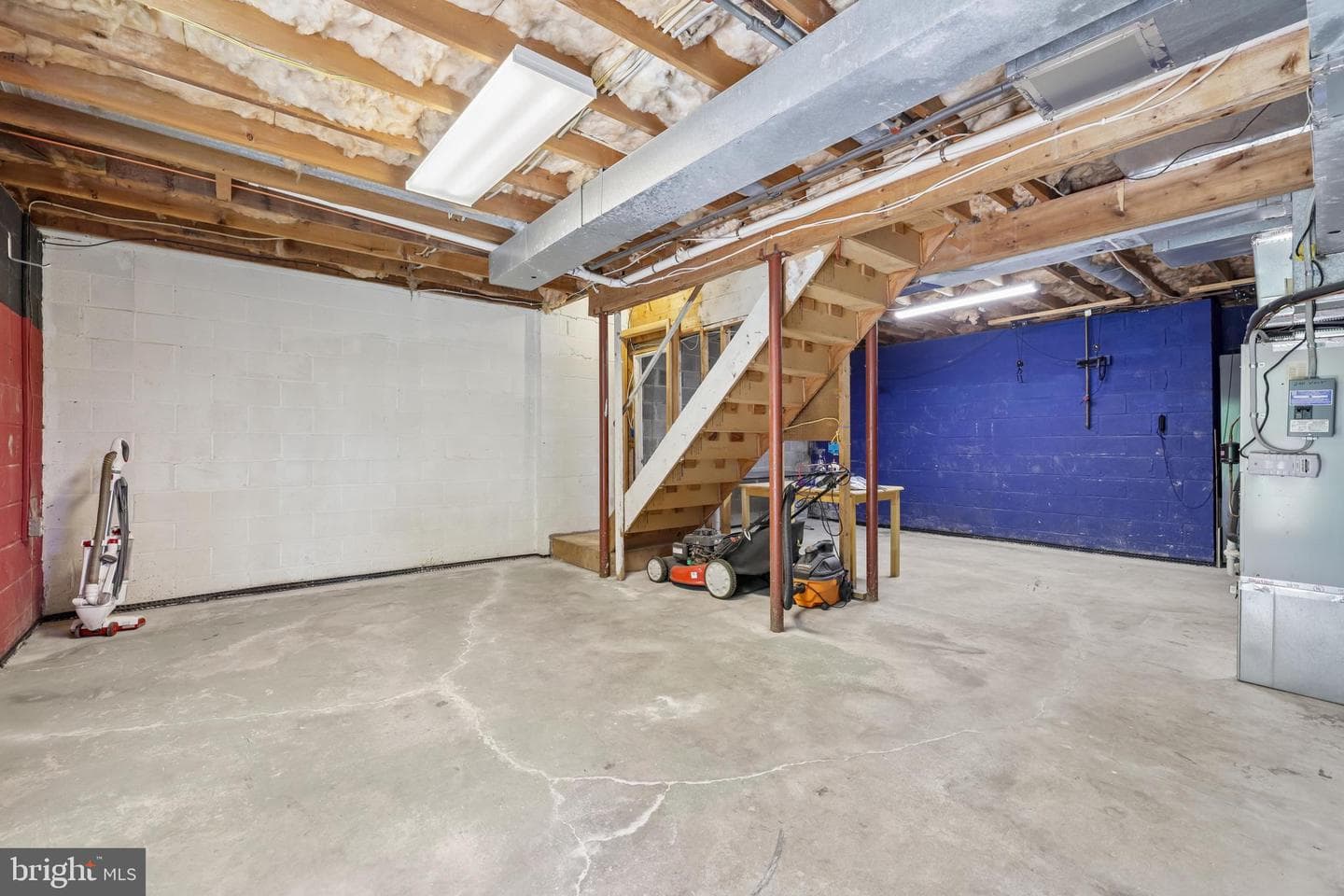 7961 Oakwood Road photo 32