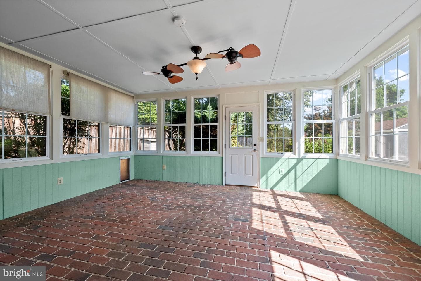 1023 Tudor Drive photo 16