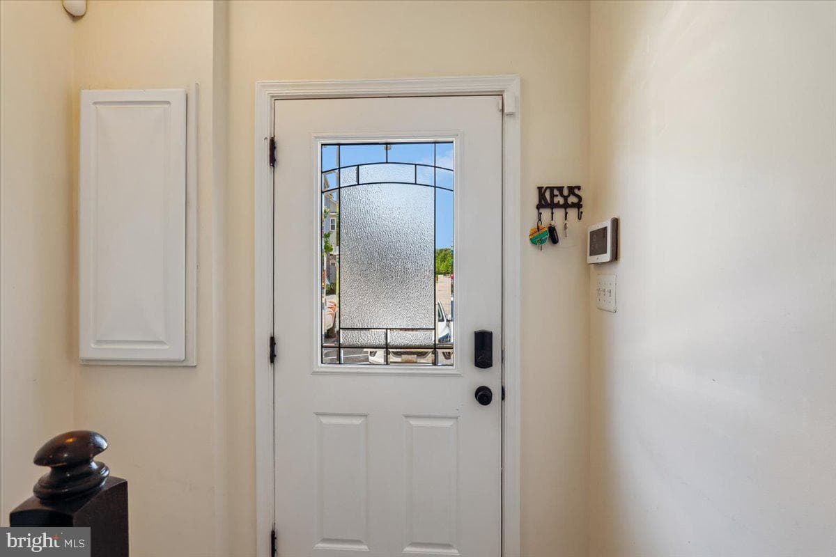 404 Willow Bend Drive photo 3