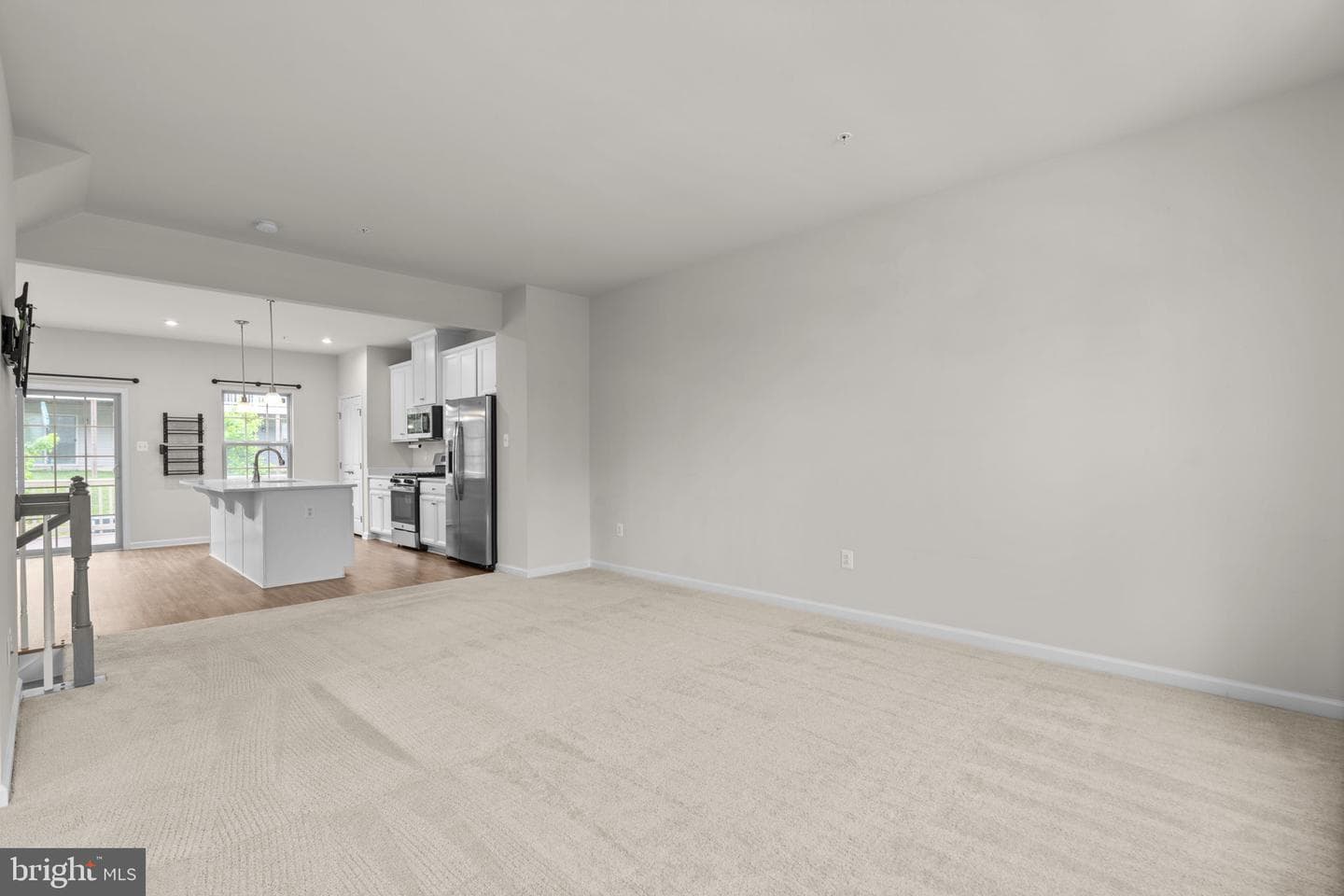 7911 N Gladden Farm Way photo 10