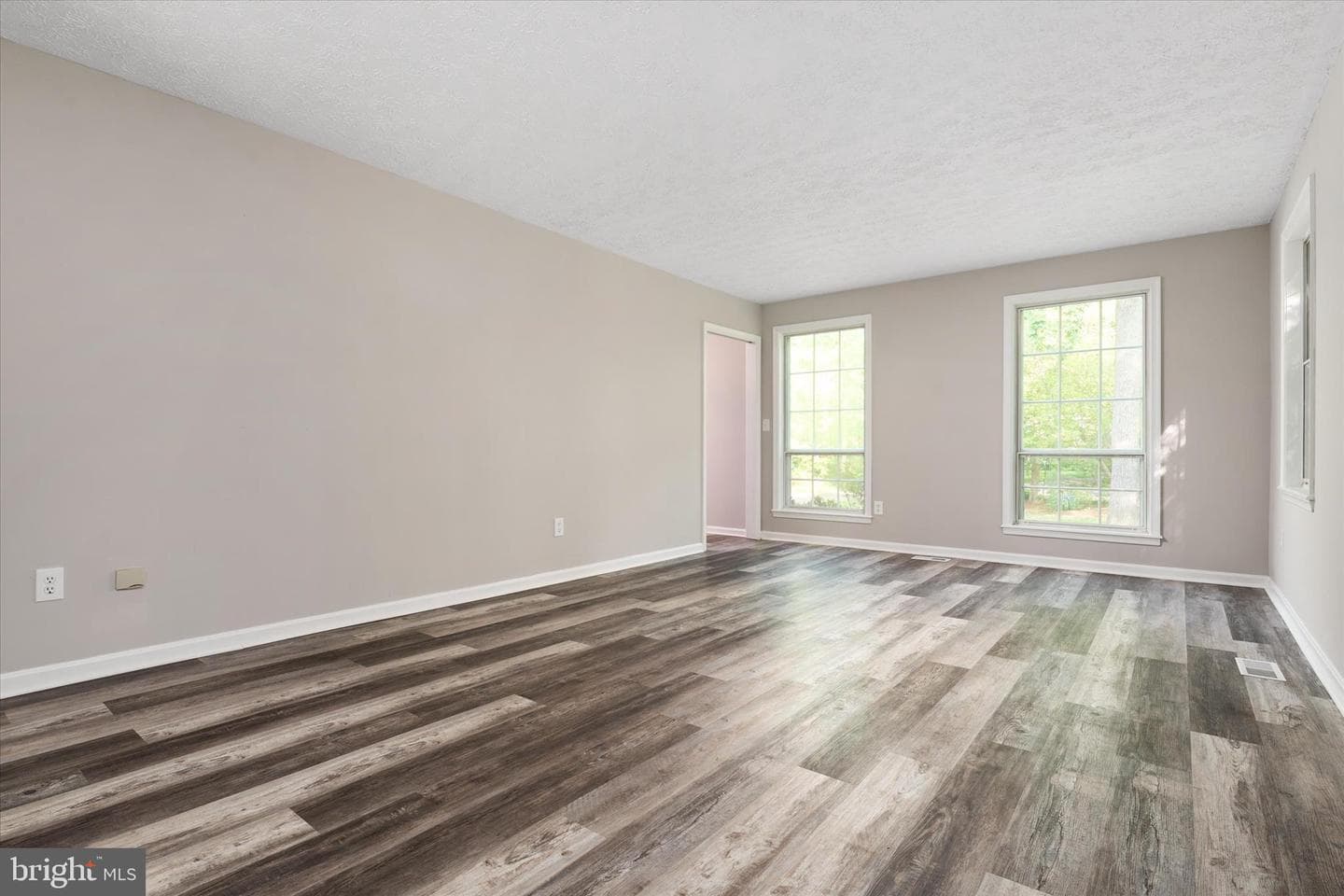 1647 Homewood Road photo 13