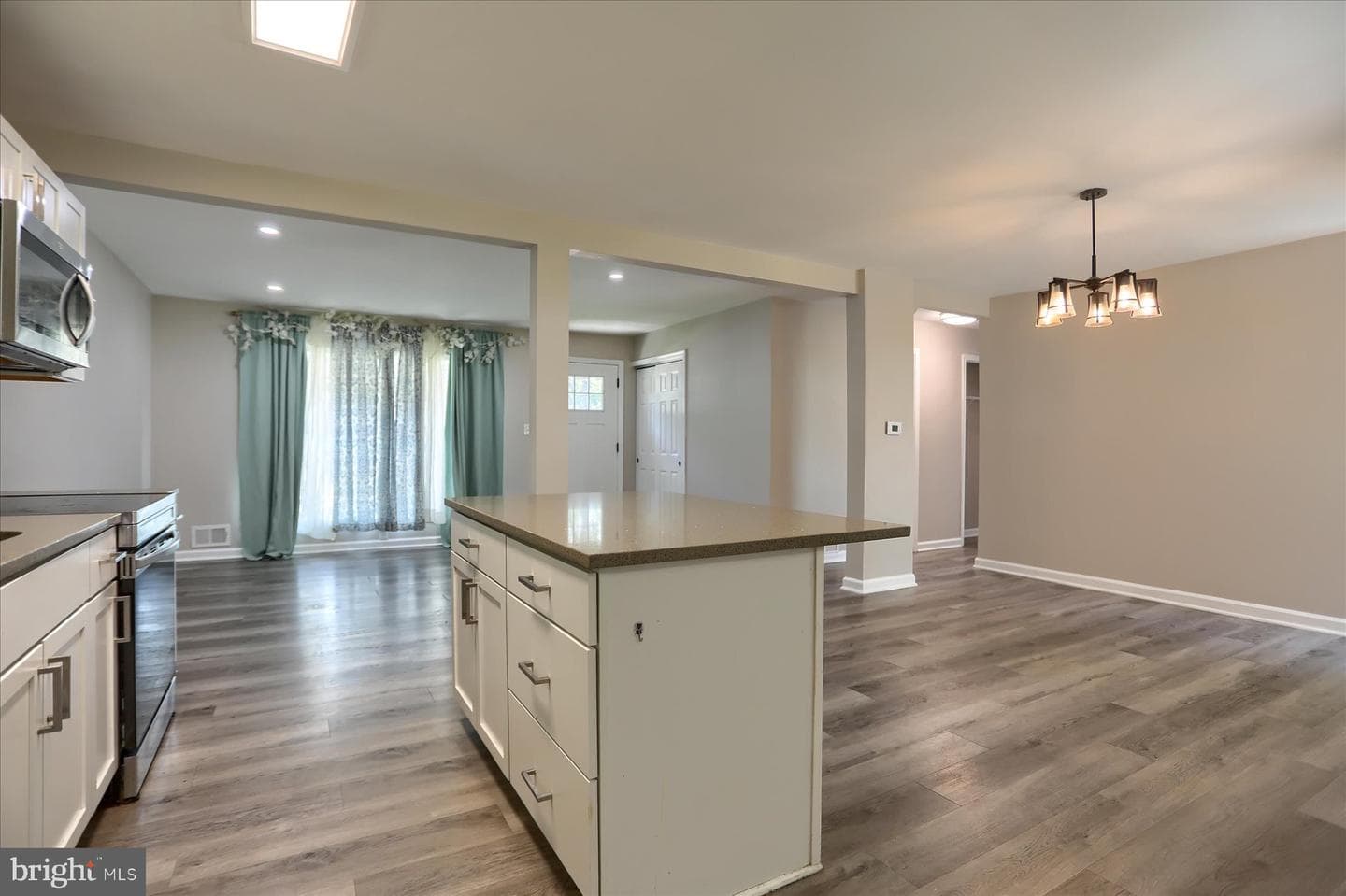 573 Rita Drive photo 13