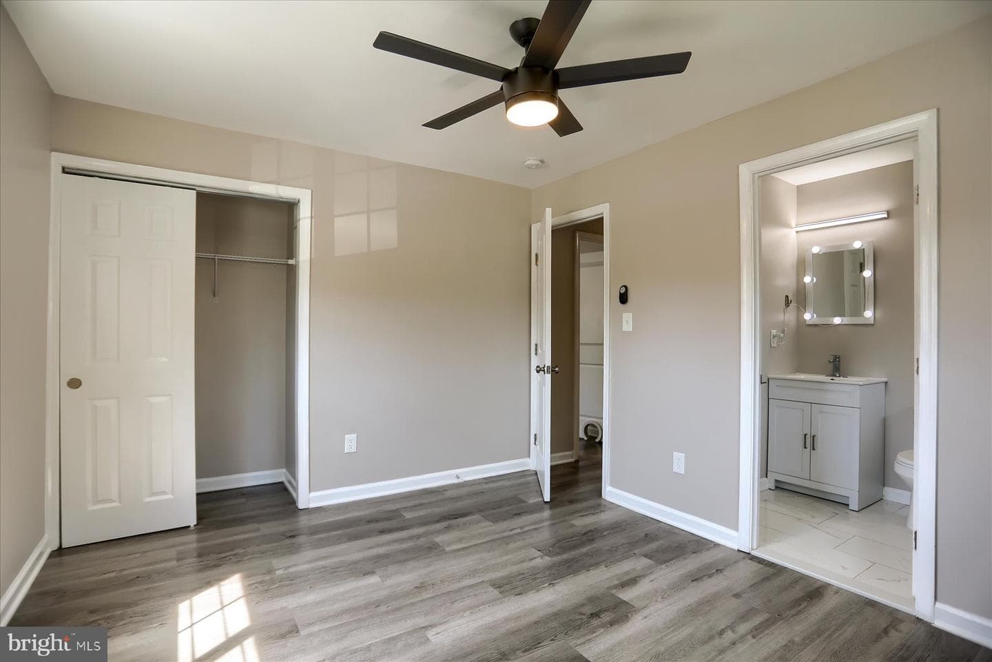 573 Rita Drive photo 22