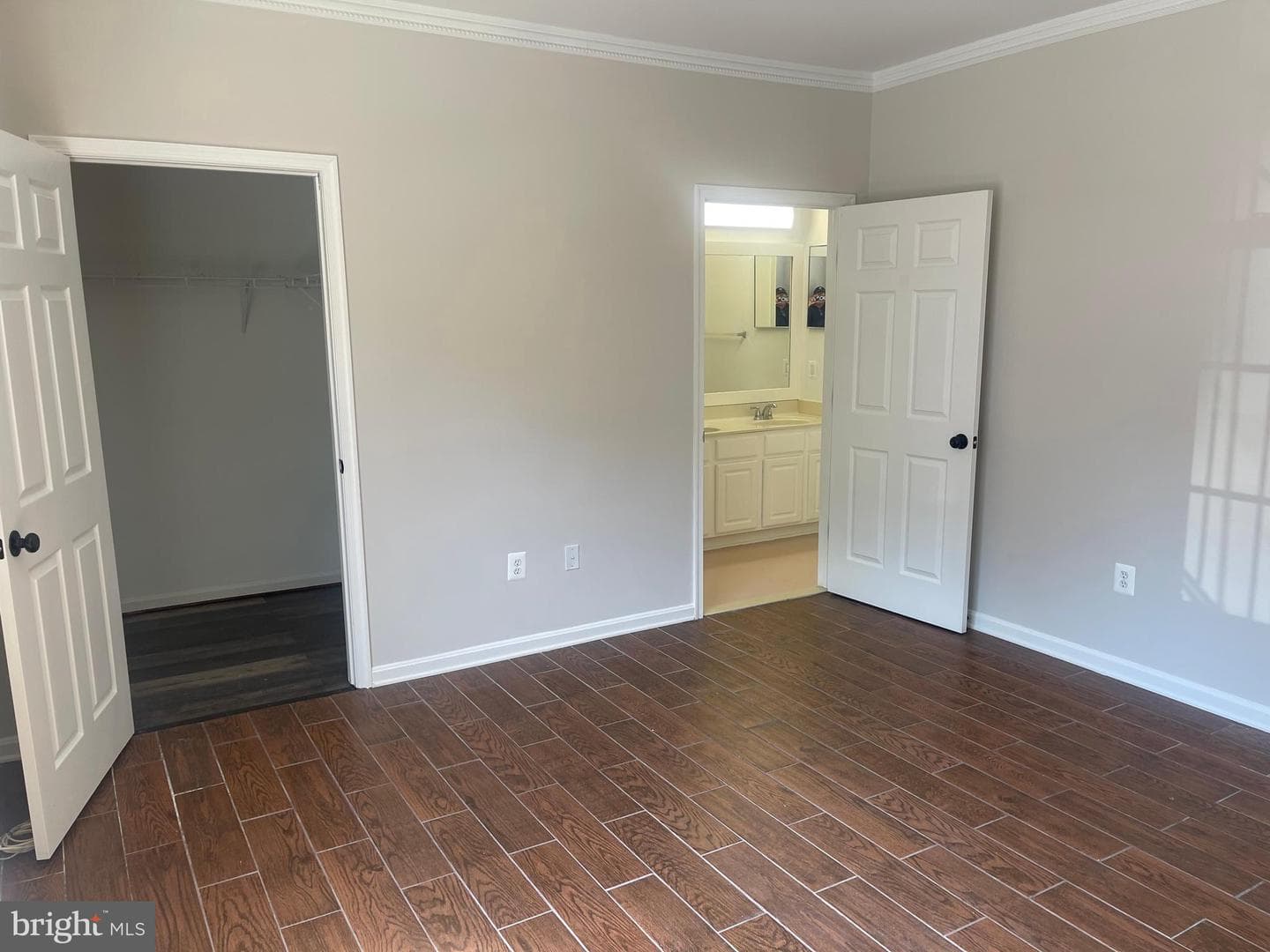 45 Harbour Heights Drive photo 4