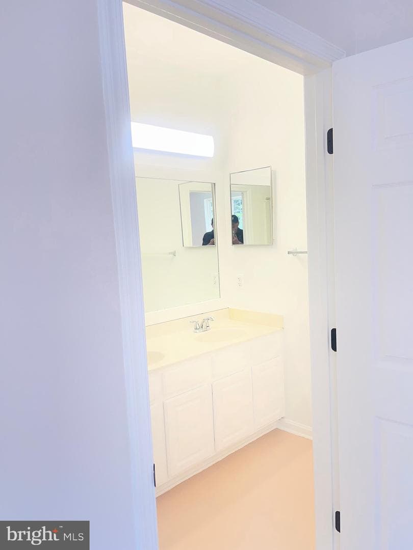 45 Harbour Heights Drive photo 5