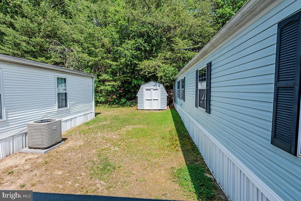 8021 Fair Breeze Drive photo 13