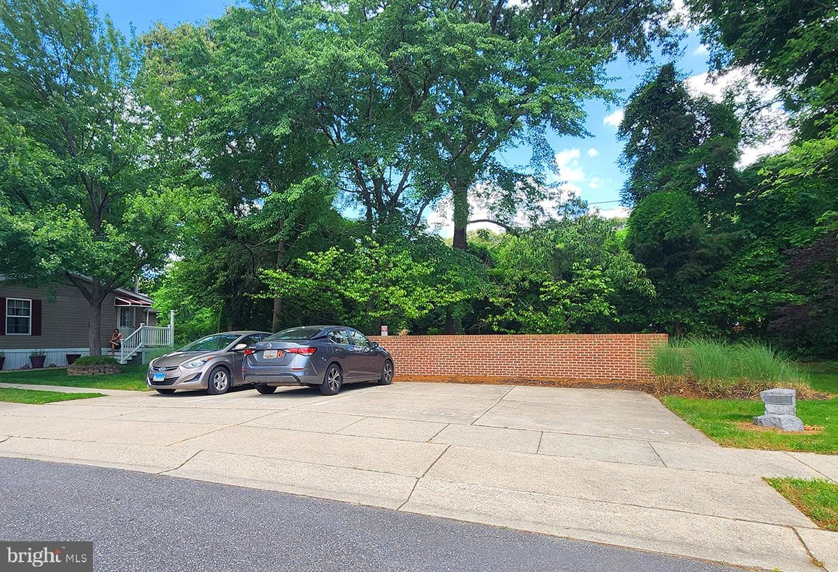 8021 Fair Breeze Drive photo 21