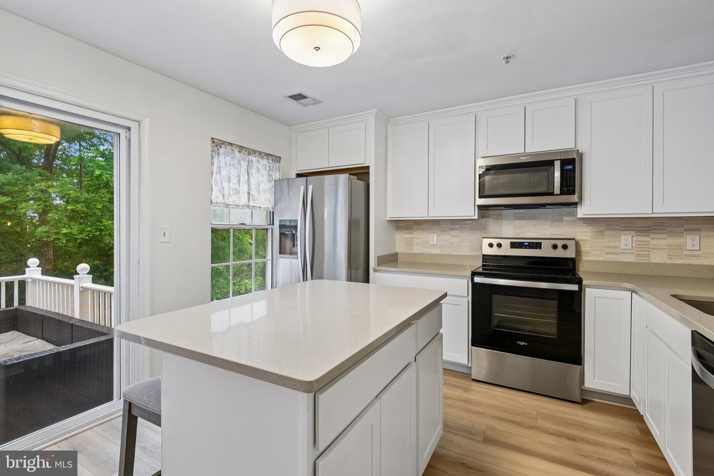 1431 Nestlewood Court photo 8