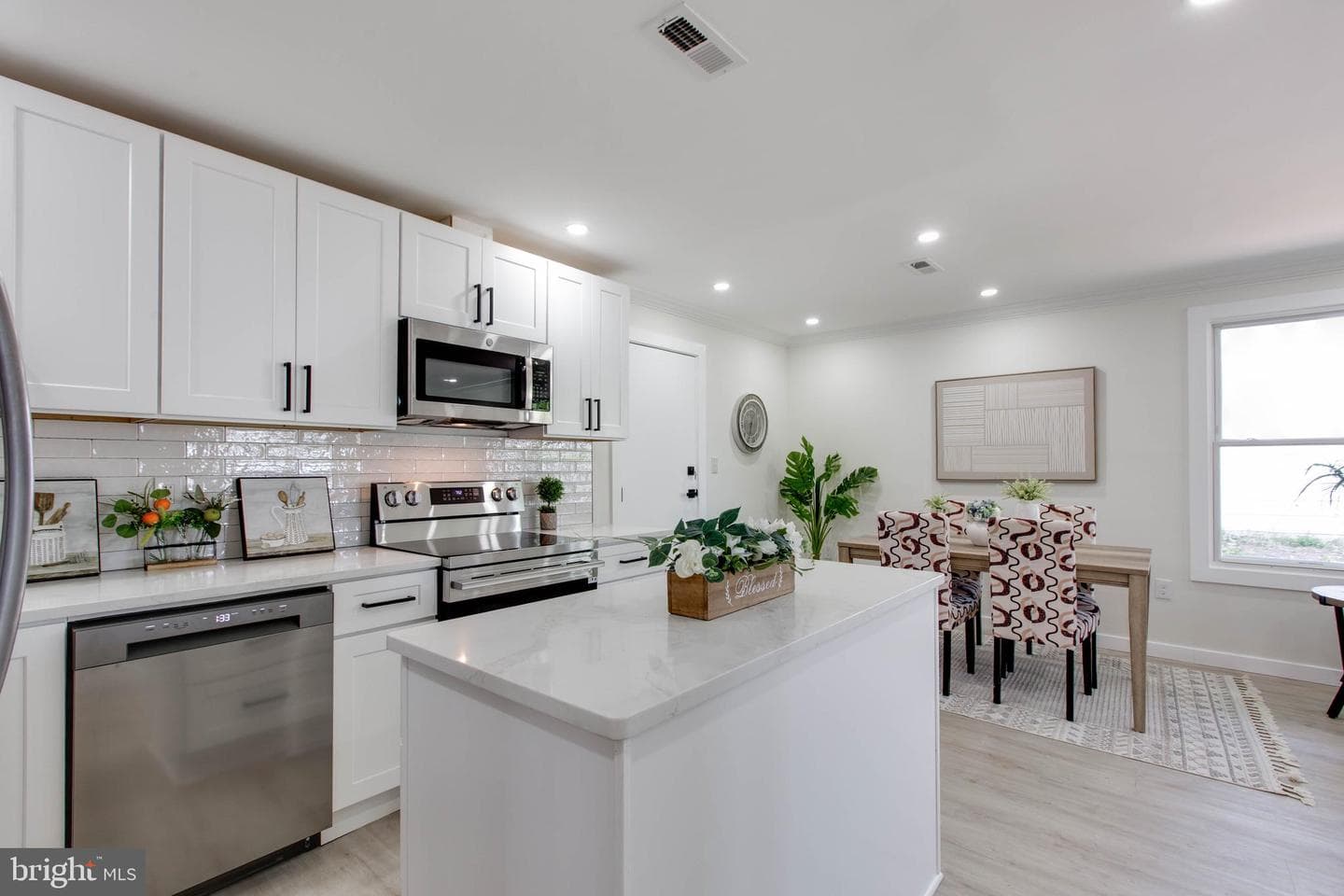 1241 Guildford Road photo 17