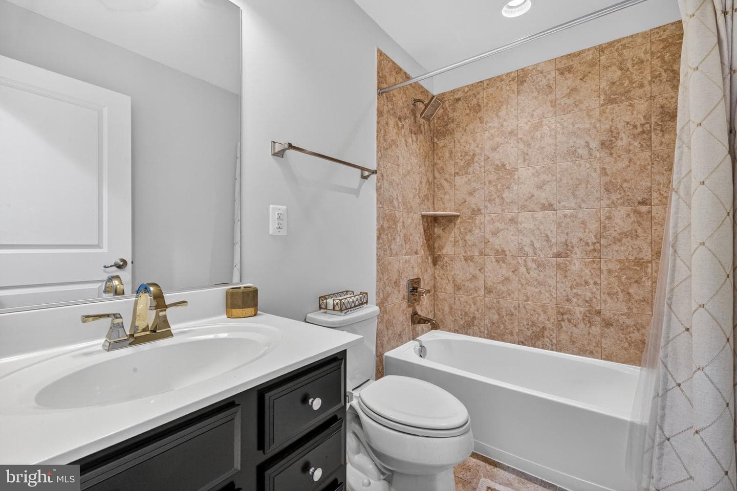 7314 Taylors Hill Lane photo 14