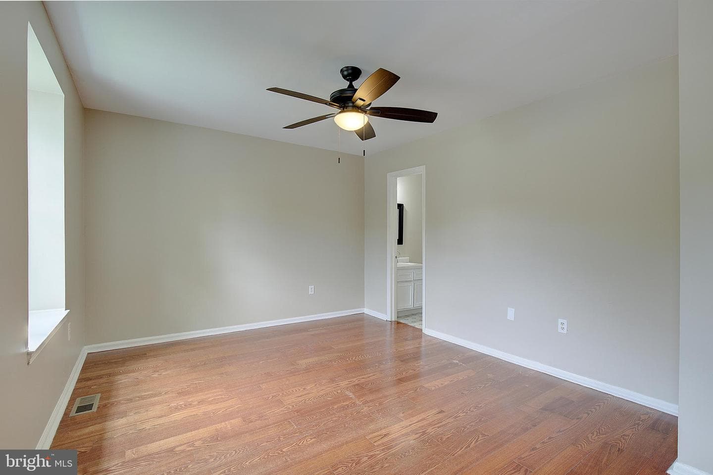 1509 Marlborough Ct photo 23