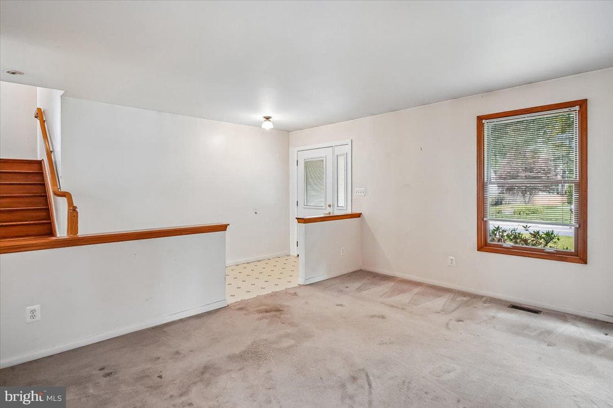 273 North Drive photo 6