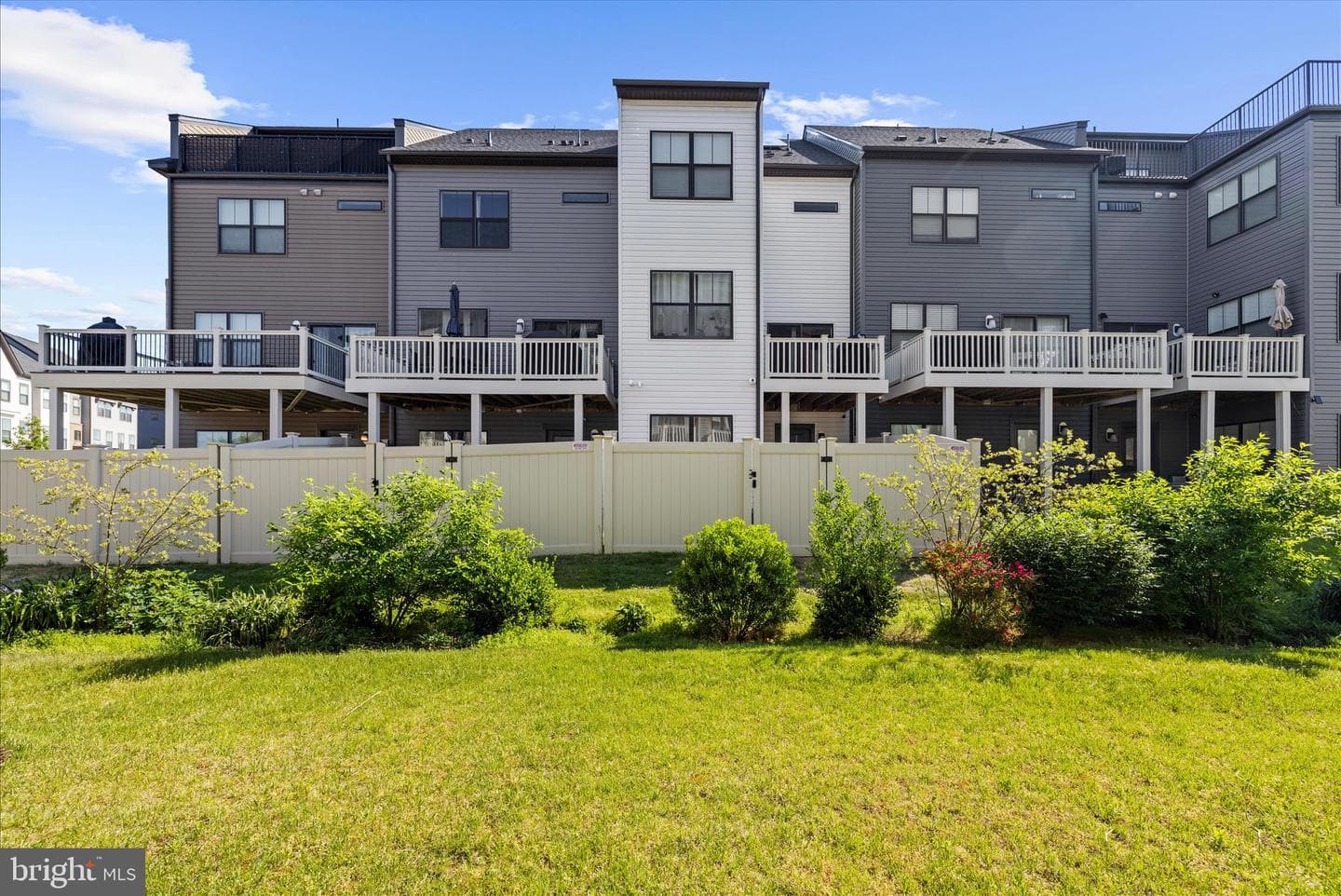 605 Lakemont Drive photo 66