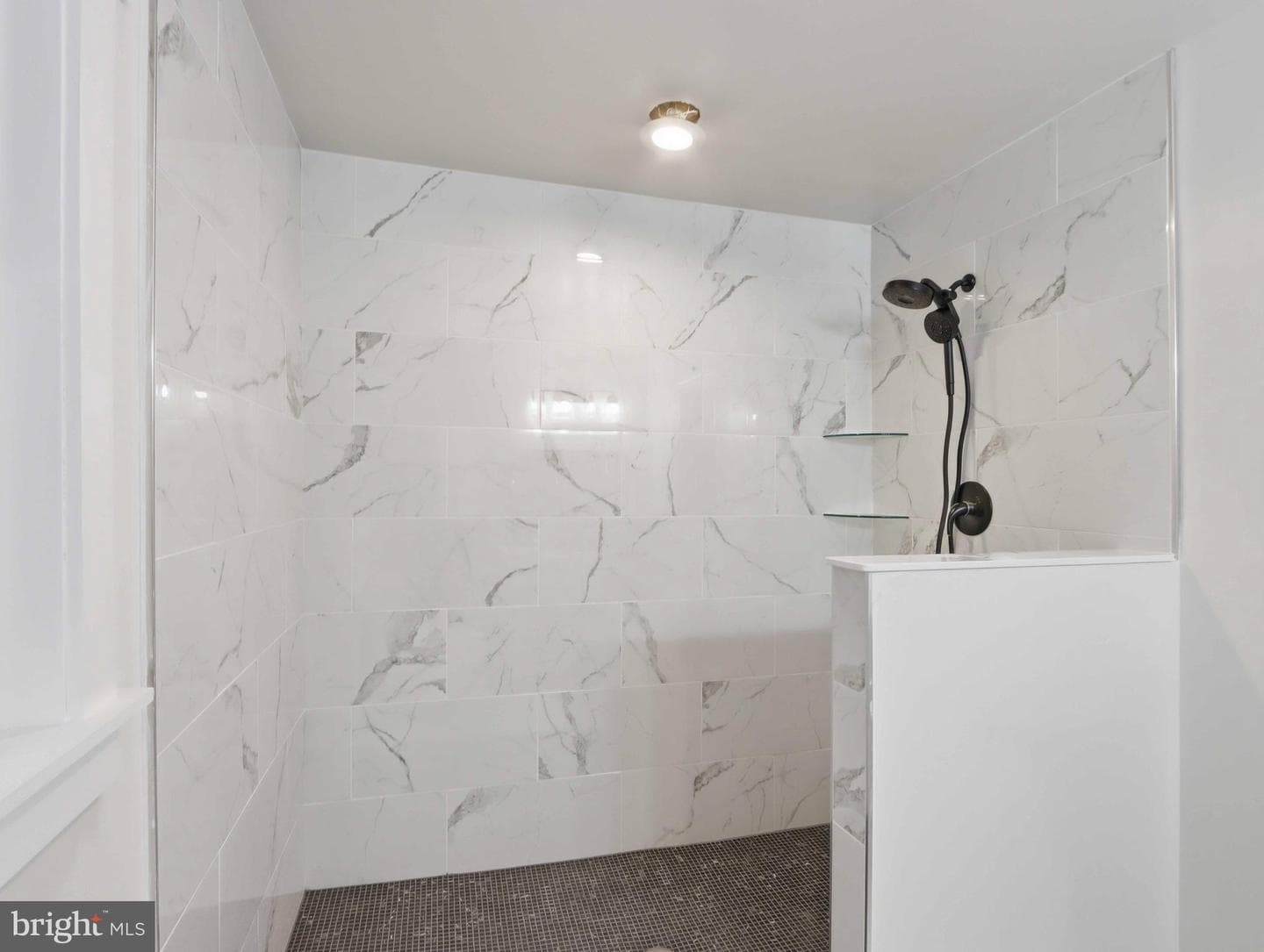 380 Sheffield Road photo 31