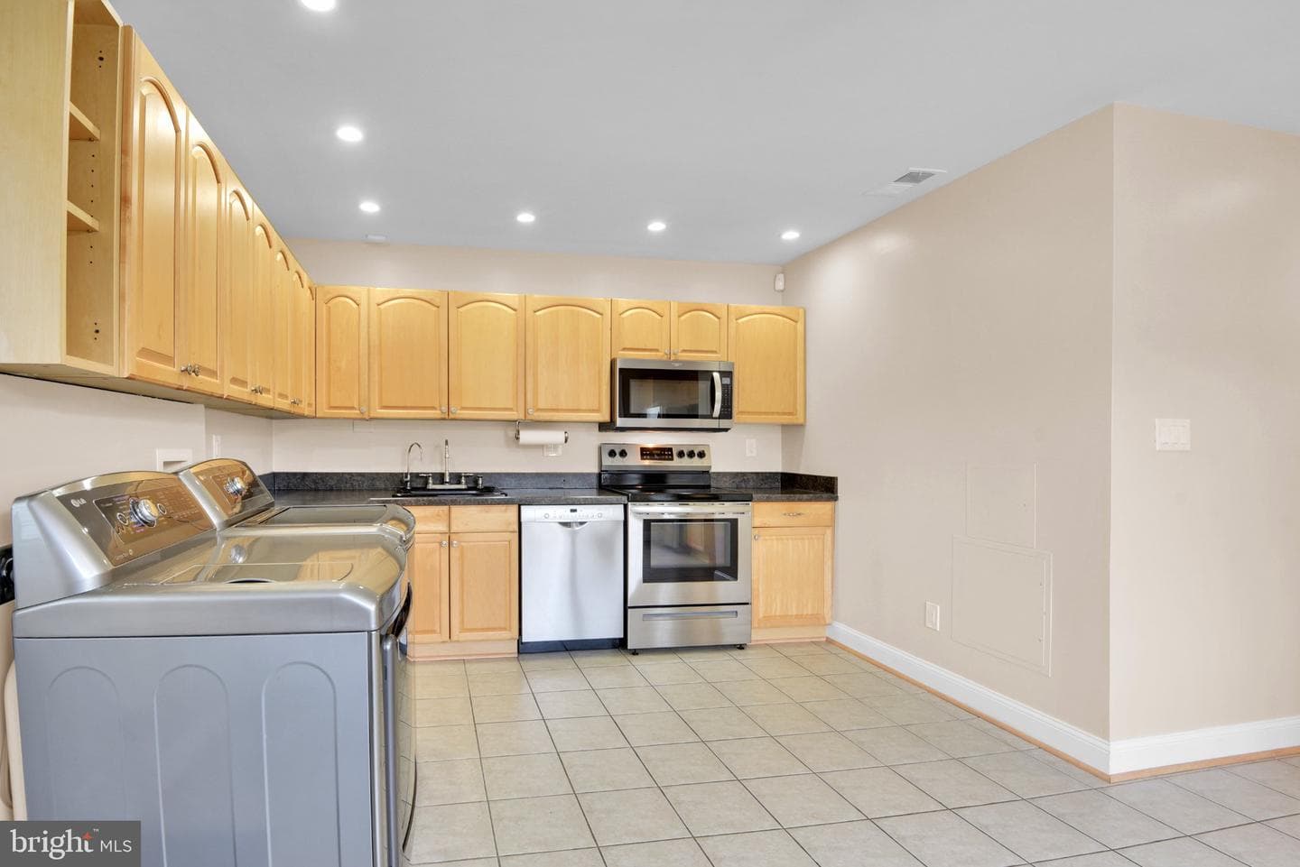7729 Vena Court photo 8