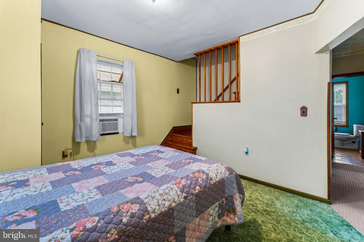 102 7th Avenue photo 23