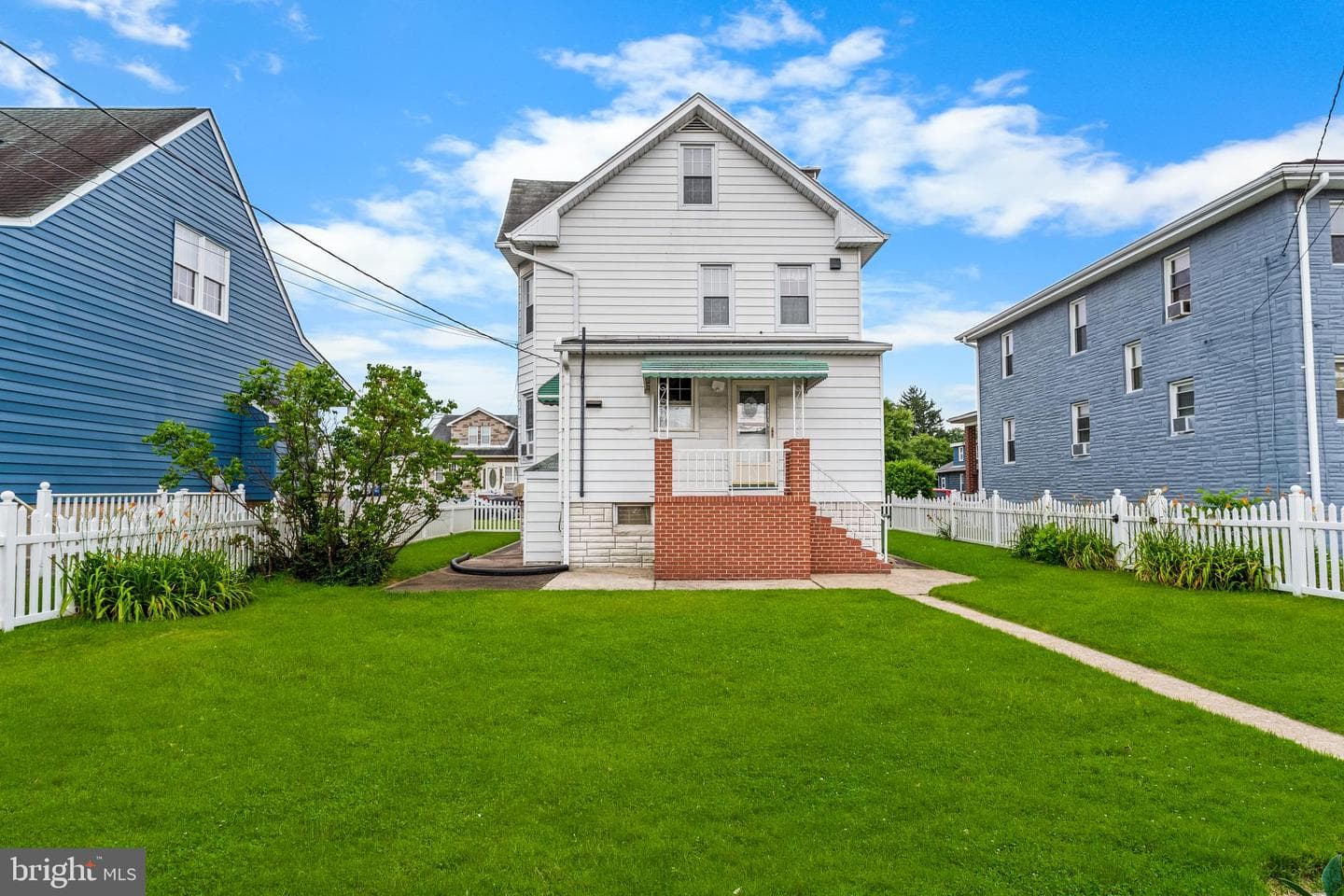 102 7th Avenue photo 42