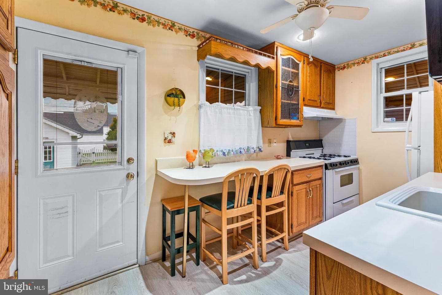 102 7th Avenue photo 9