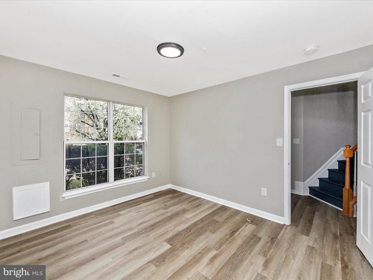 2242 Commissary Circle photo 10
