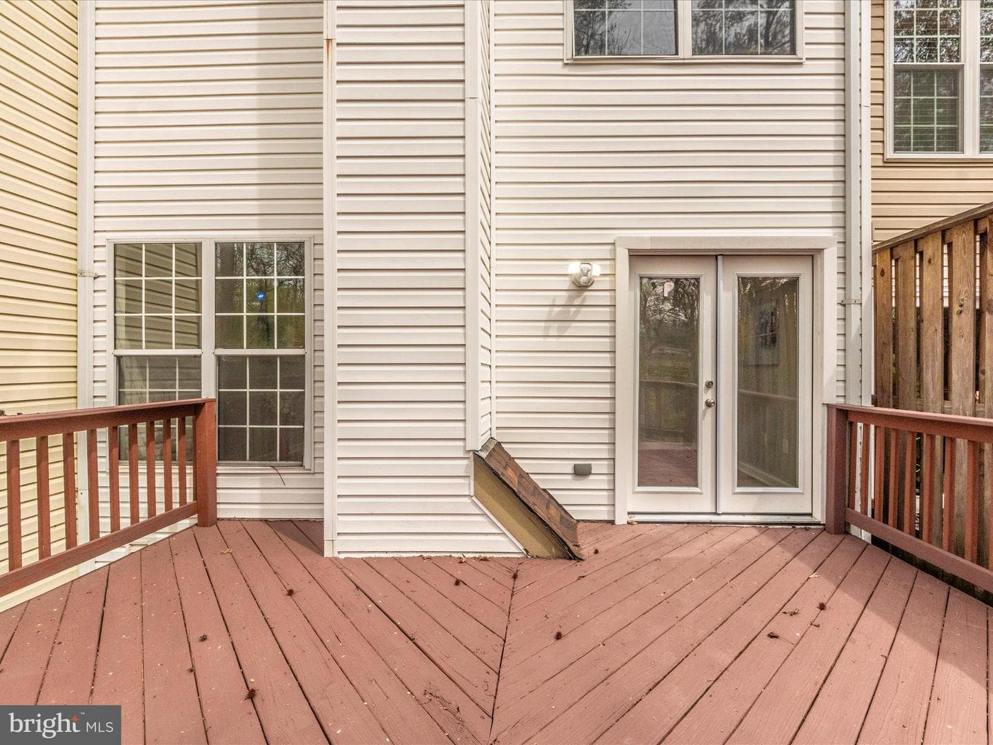 2242 Commissary Circle photo 41