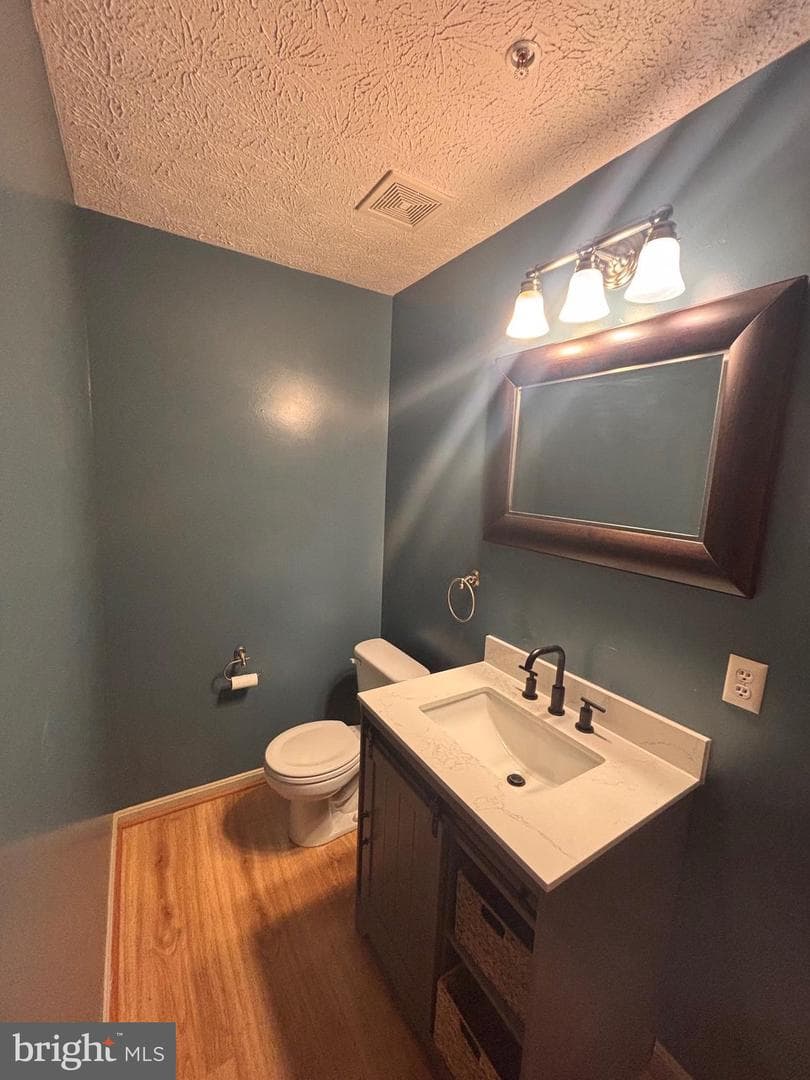 20 F Ironstone #20 F photo 13