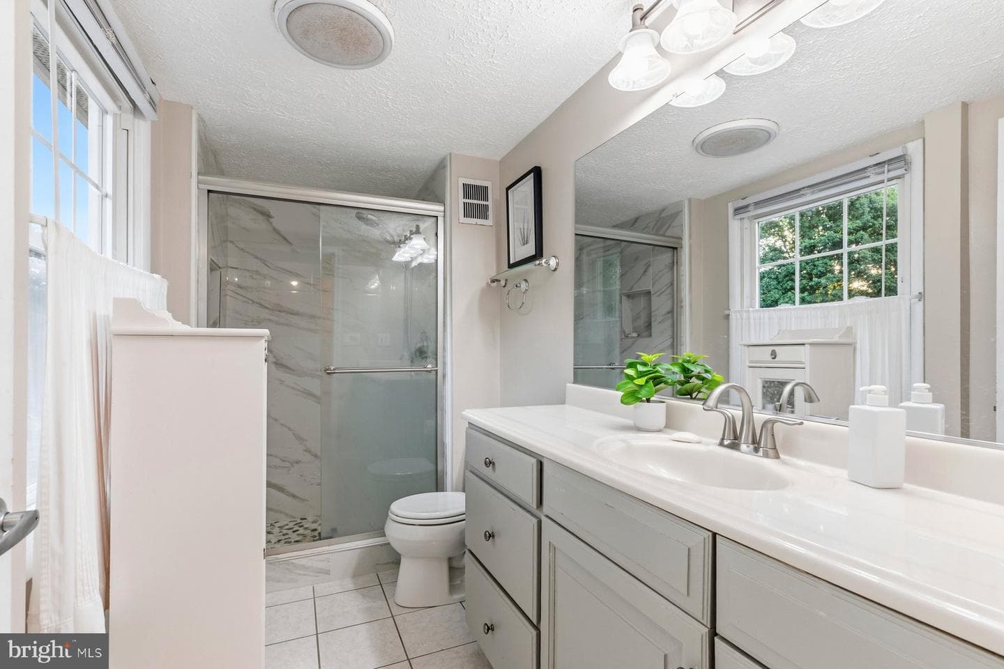 935 Marine Drive photo 25