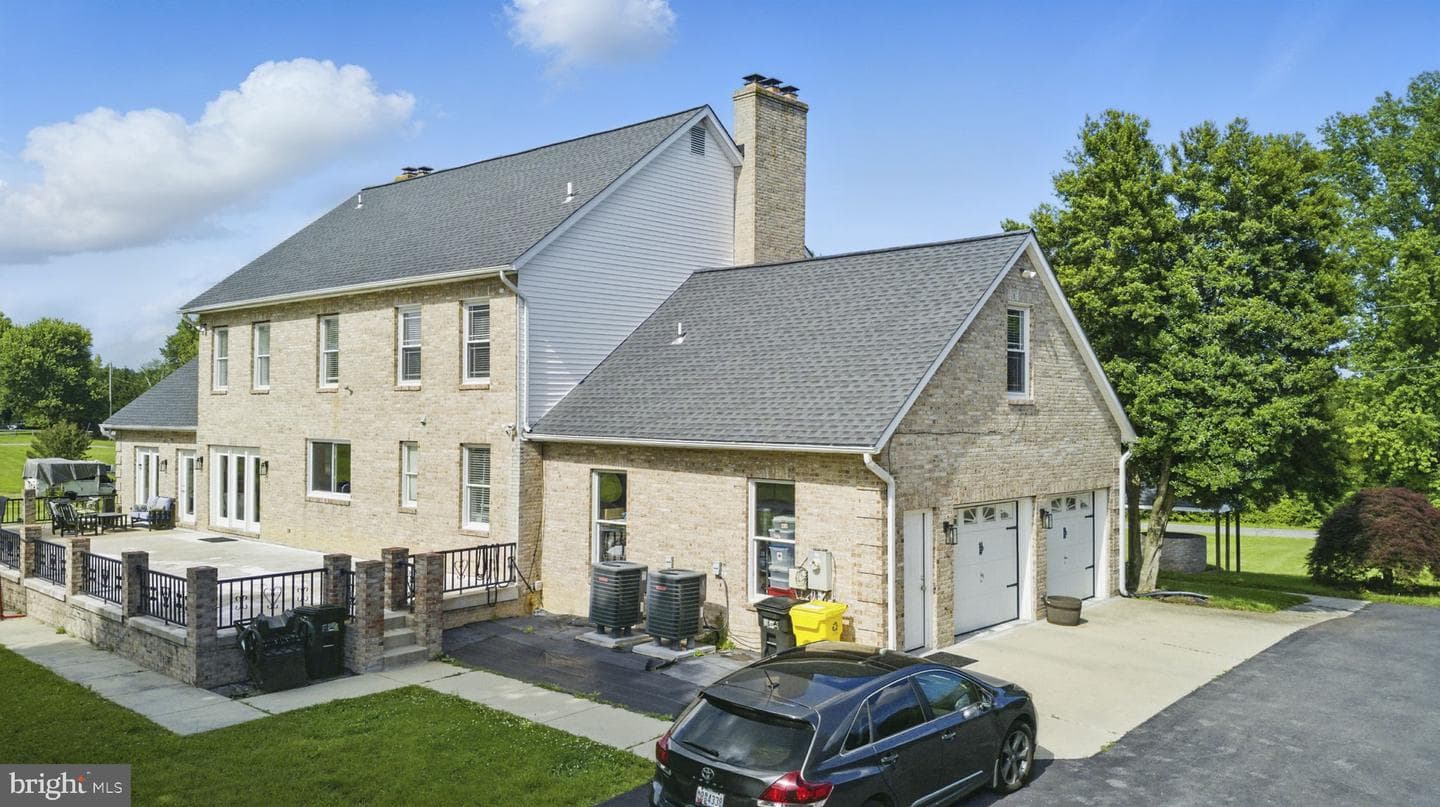 75 W Bay Front Road photo 80