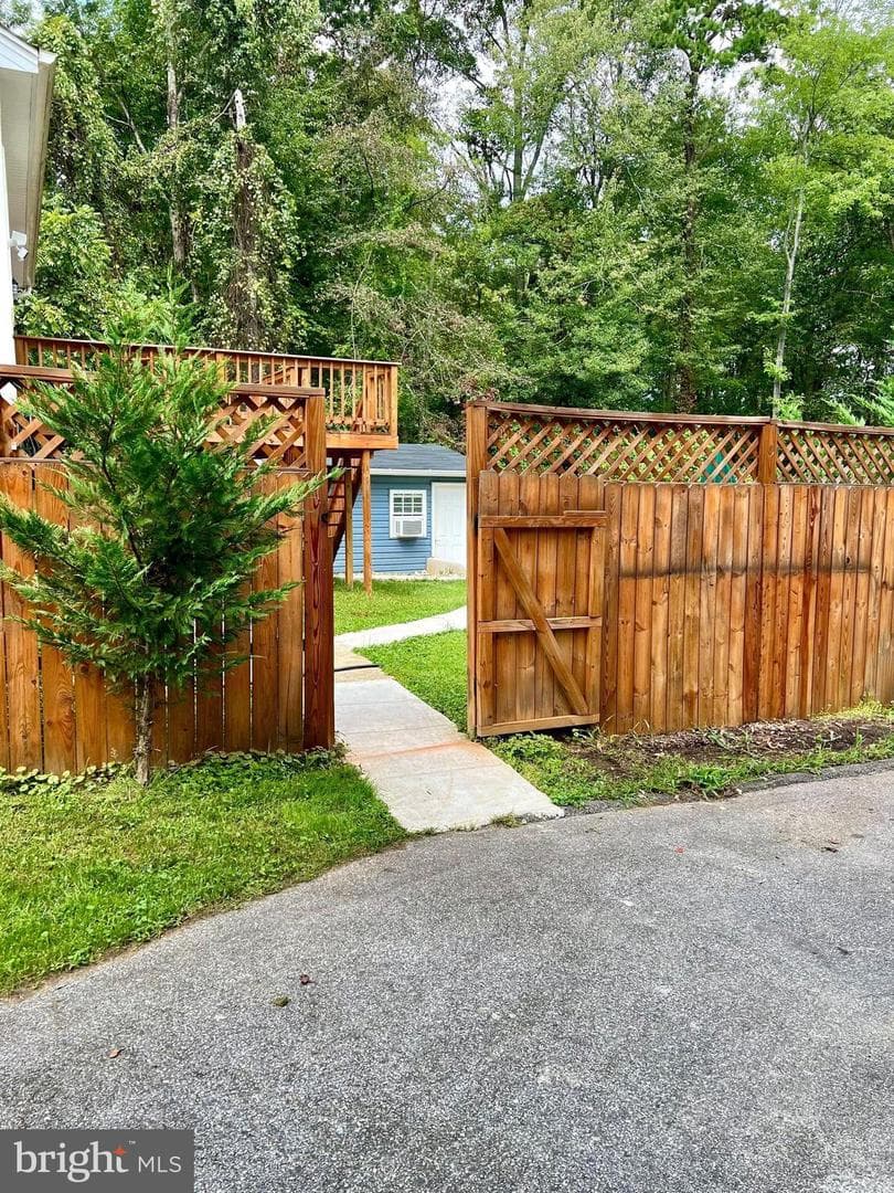 452 Lincoln Drive photo 18