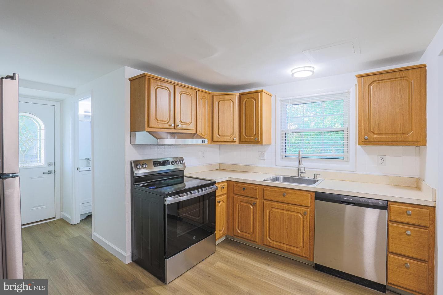 1327 Farrara Dr photo 10