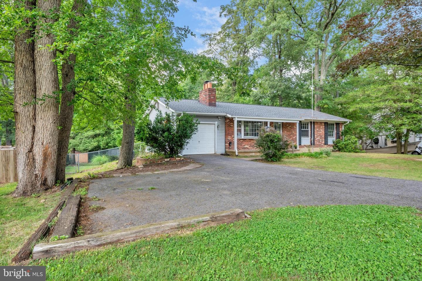 1554 Long Point Road photo 4