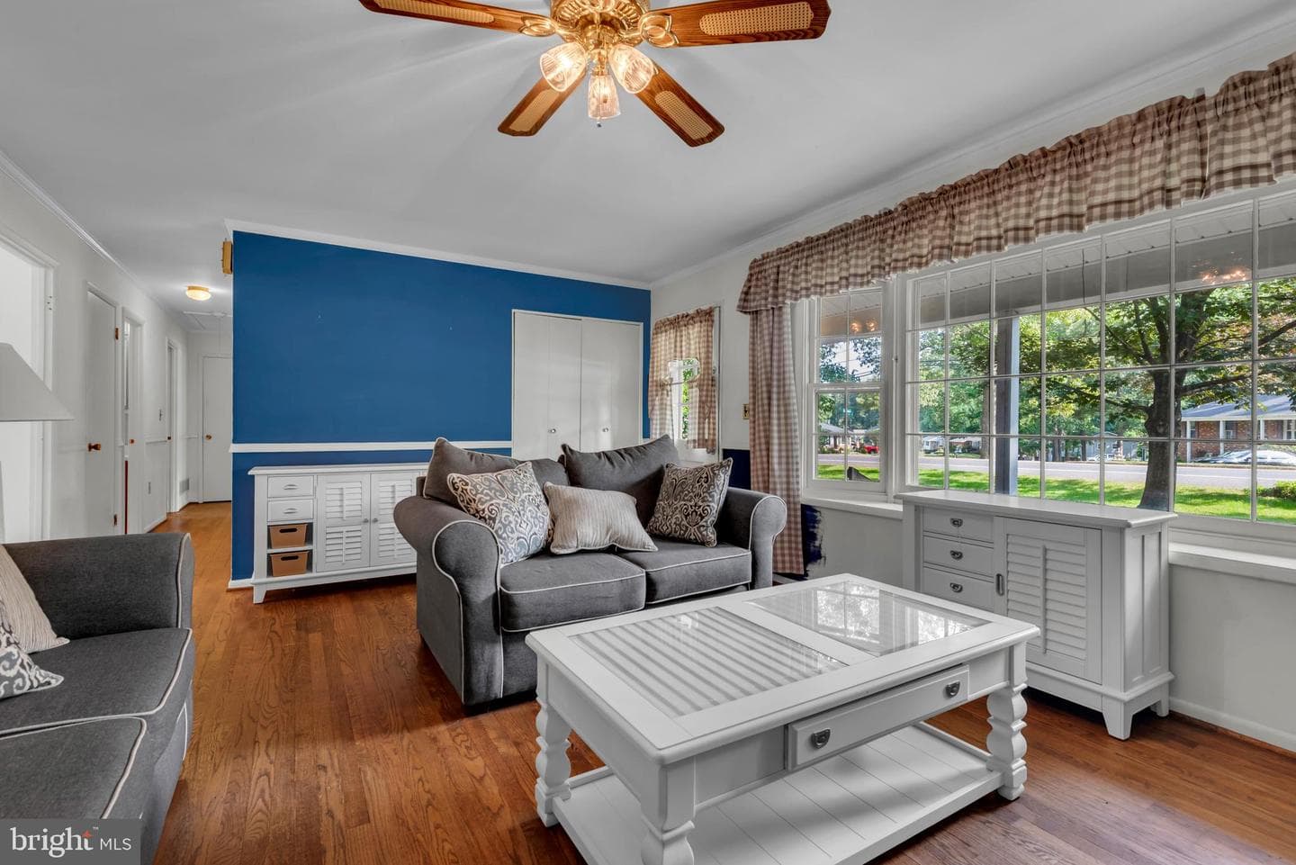 1554 Long Point Road photo 9