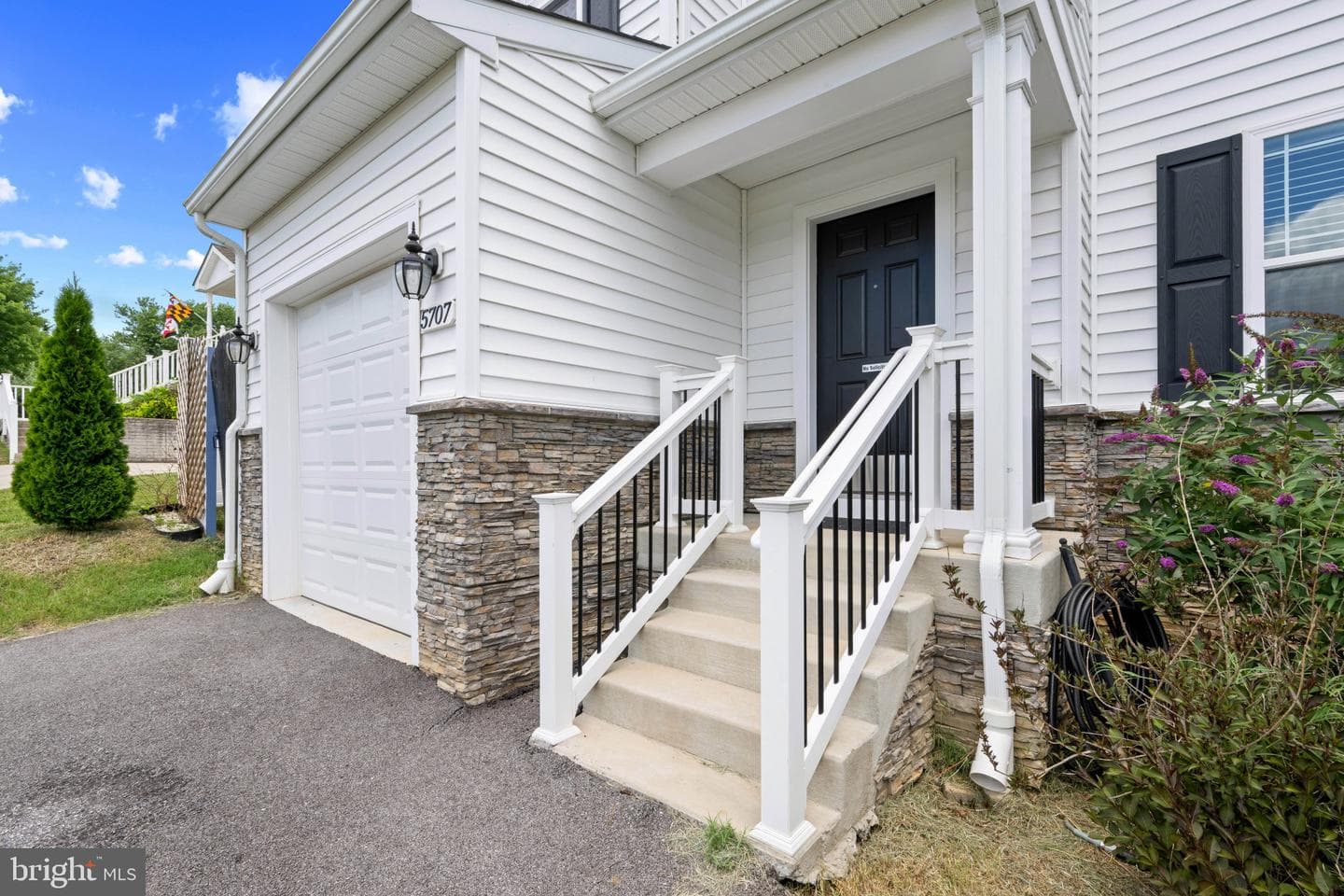 5707 Lowell Street photo 4