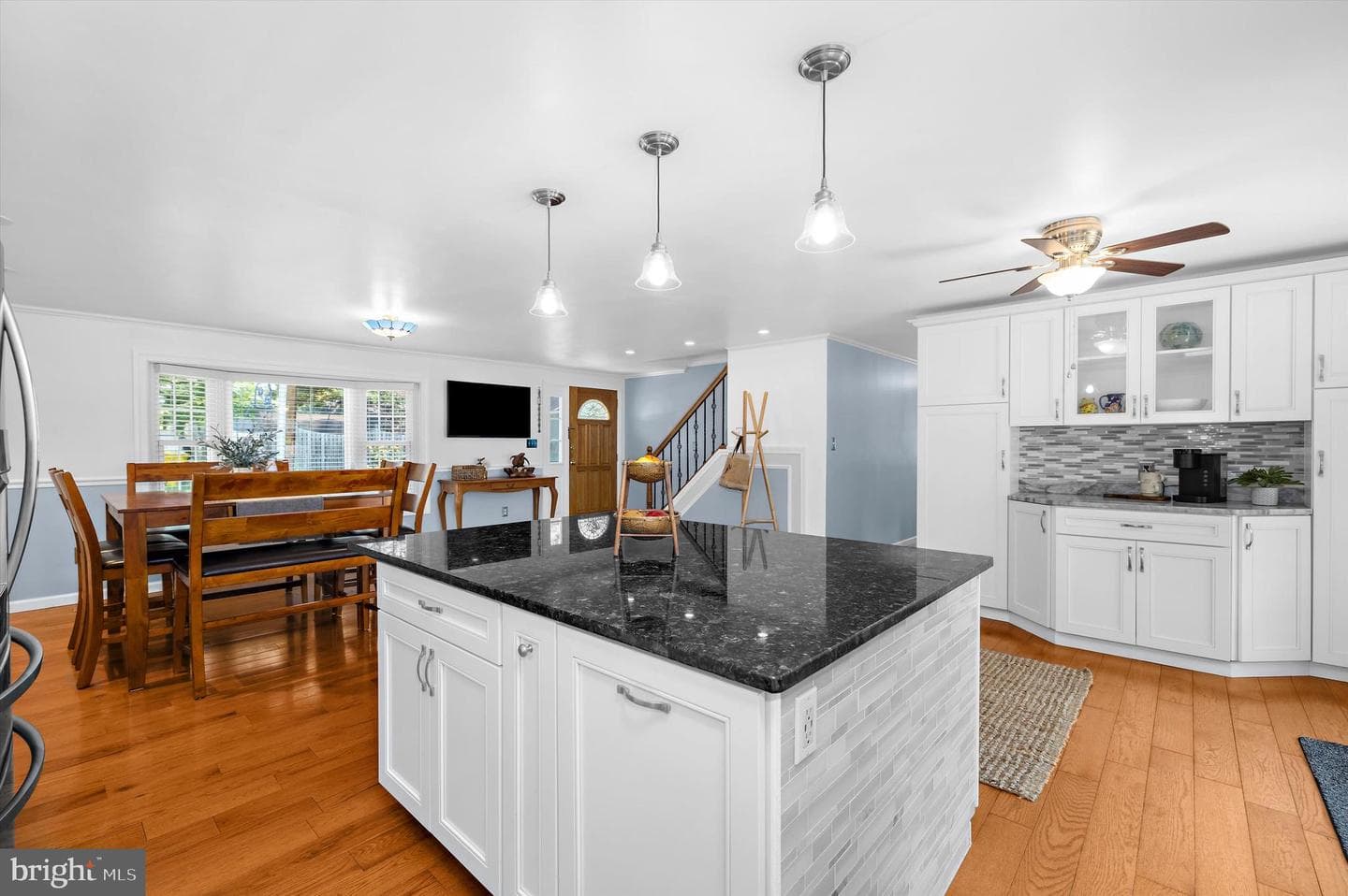 607 Amoss Road photo 5