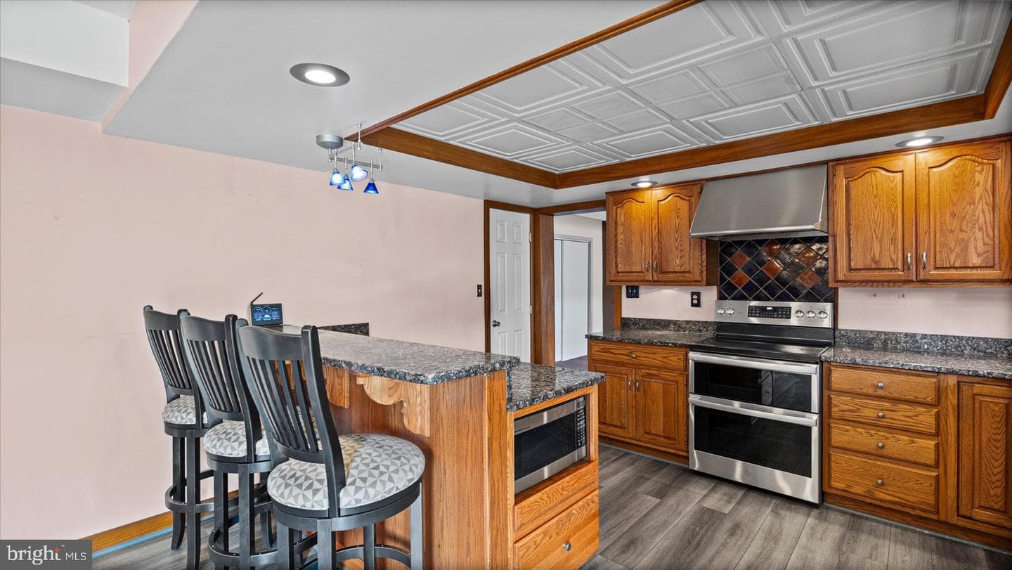 7896 Chalice Road photo 10
