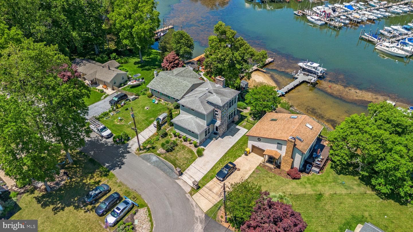 993 Round Bay Road photo 44