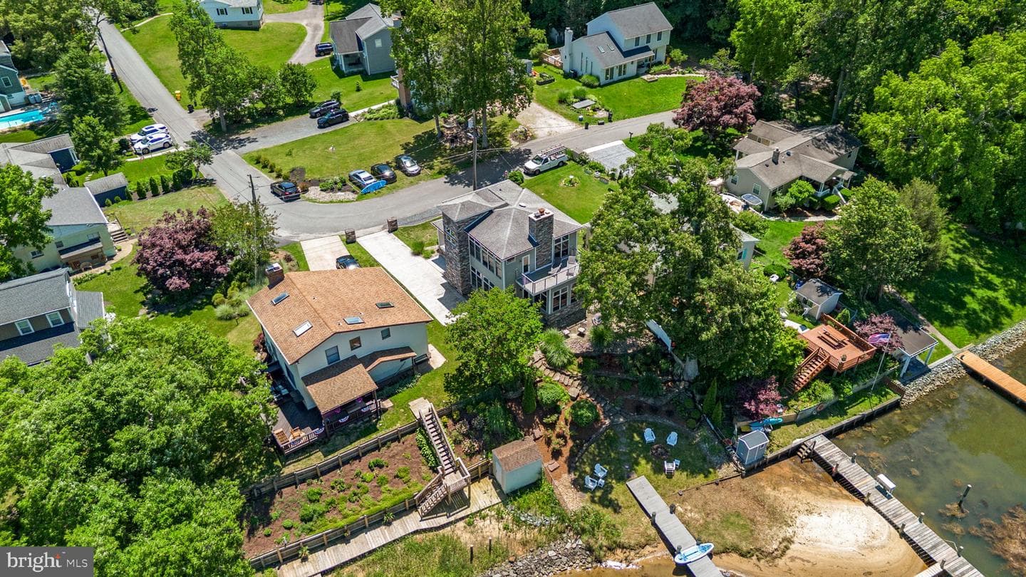 993 Round Bay Road photo 45