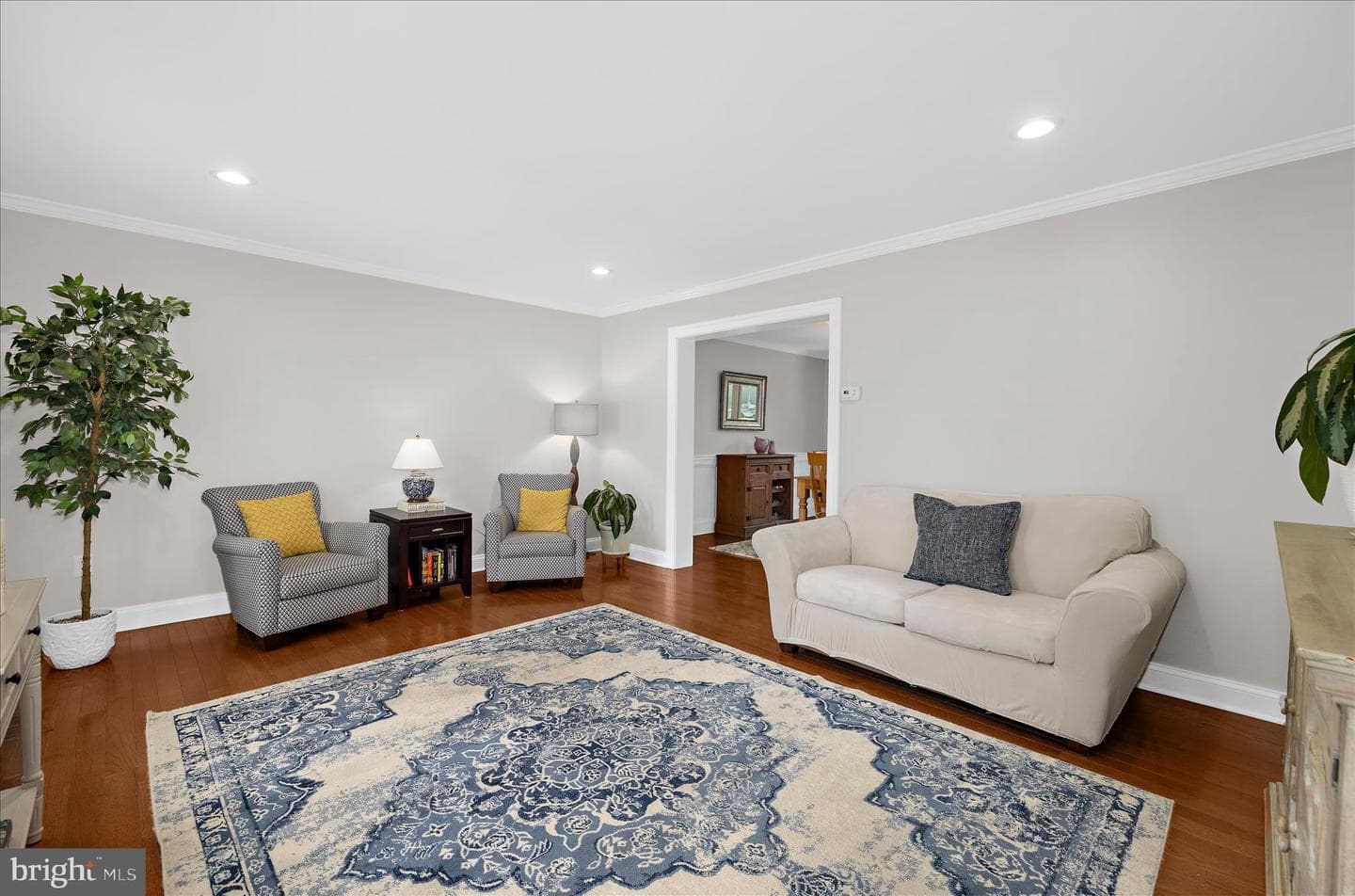406 Honeywood Court photo 5