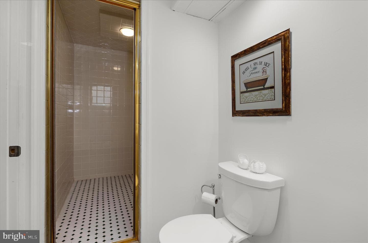 406 Honeywood Court photo 54