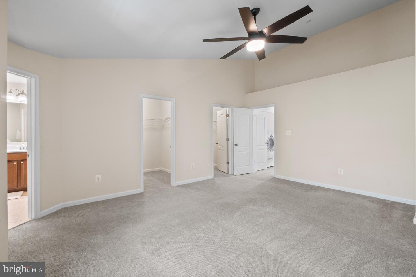 722 Hidden Oak photo 19