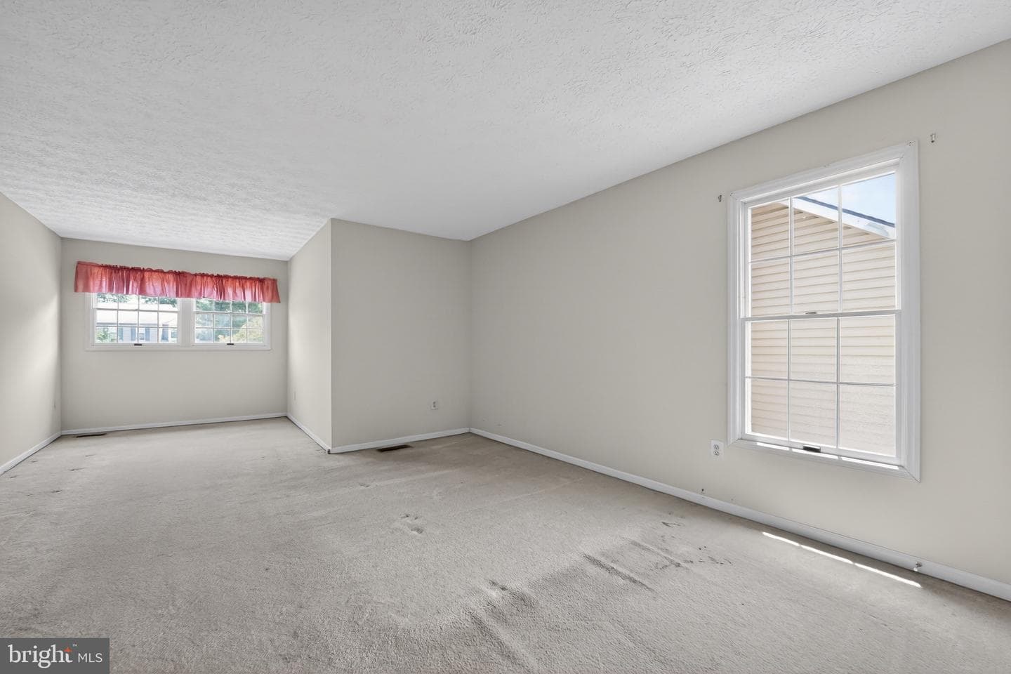 8204 Elkwood Court photo 13