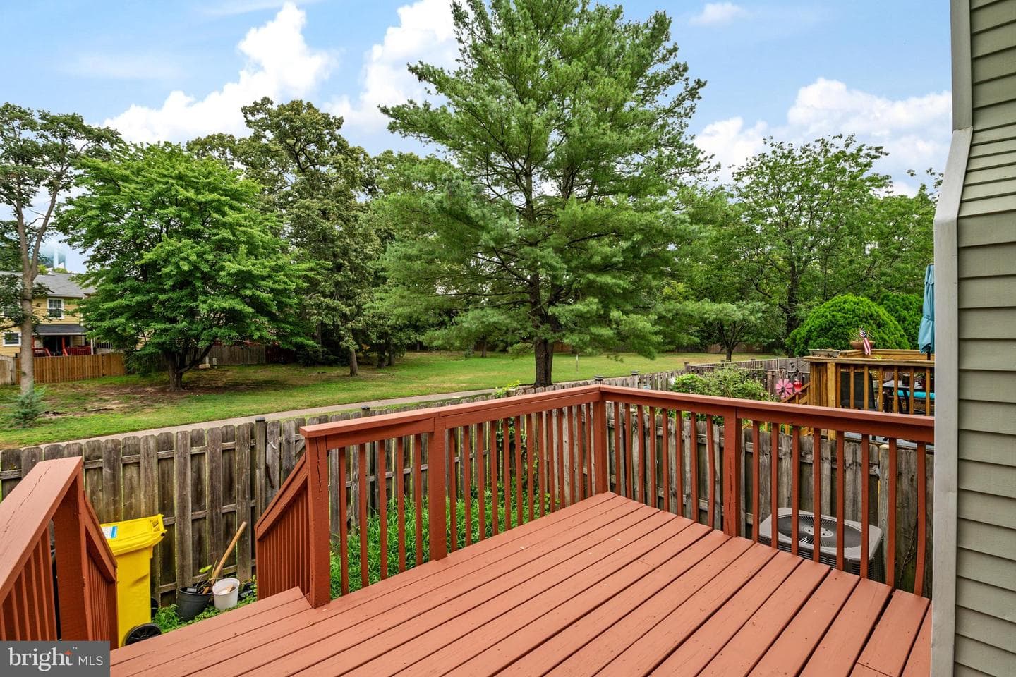 254 Chalet Circle W photo 16