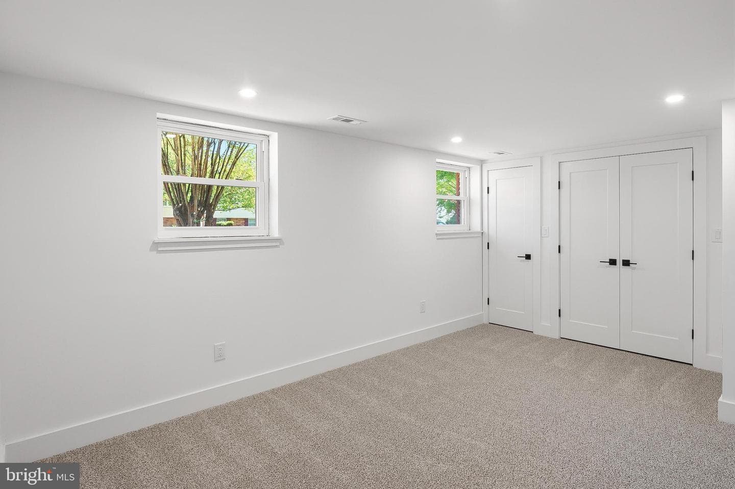 524 Patricia Court photo 37