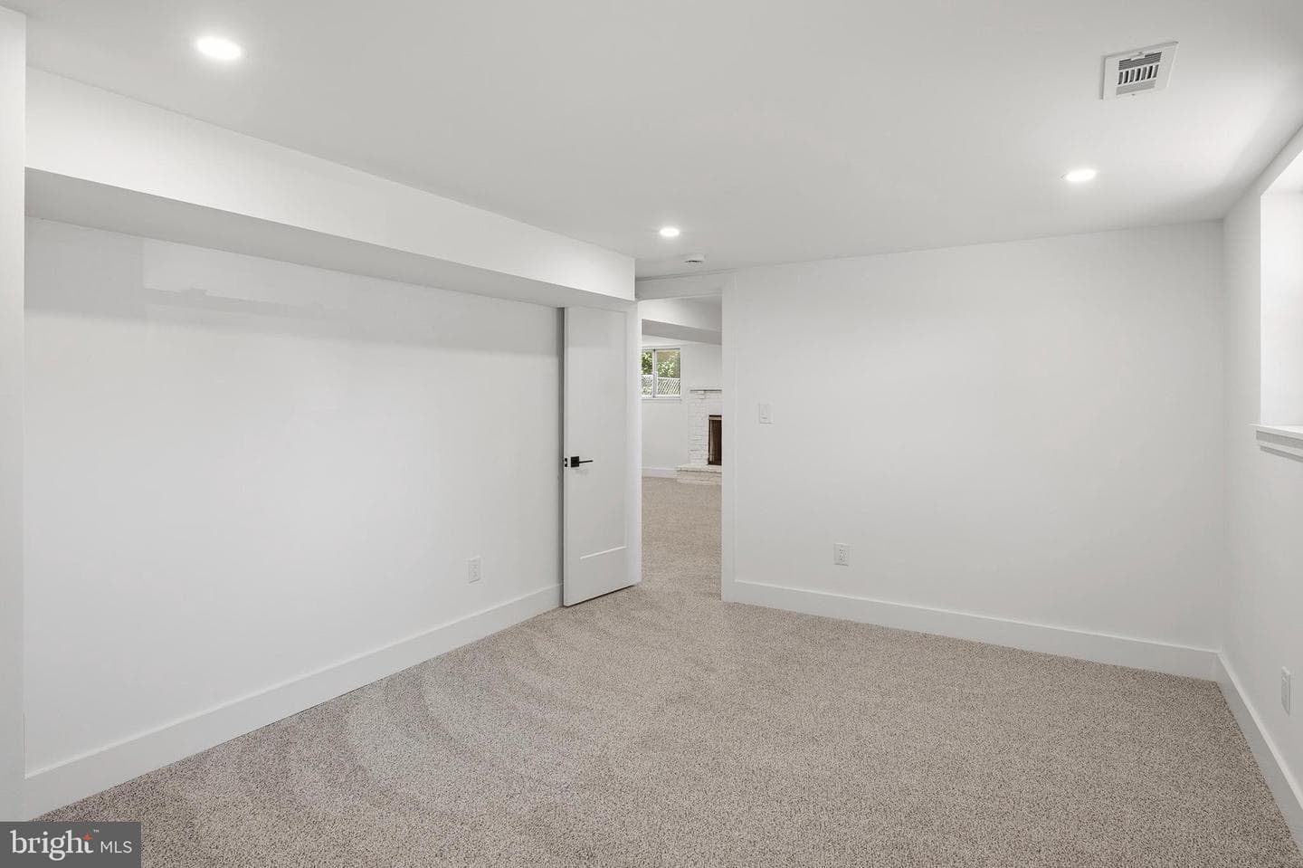 524 Patricia Court photo 38