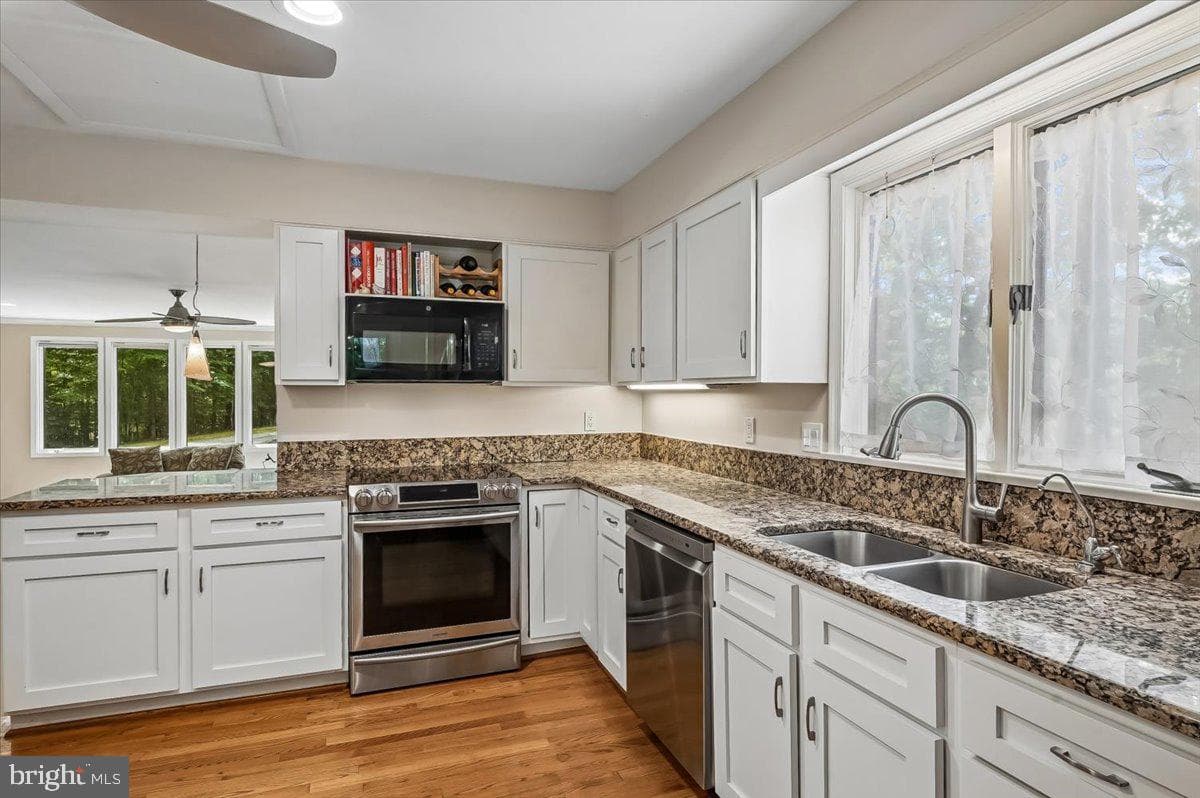 120 Kingswood Road photo 13