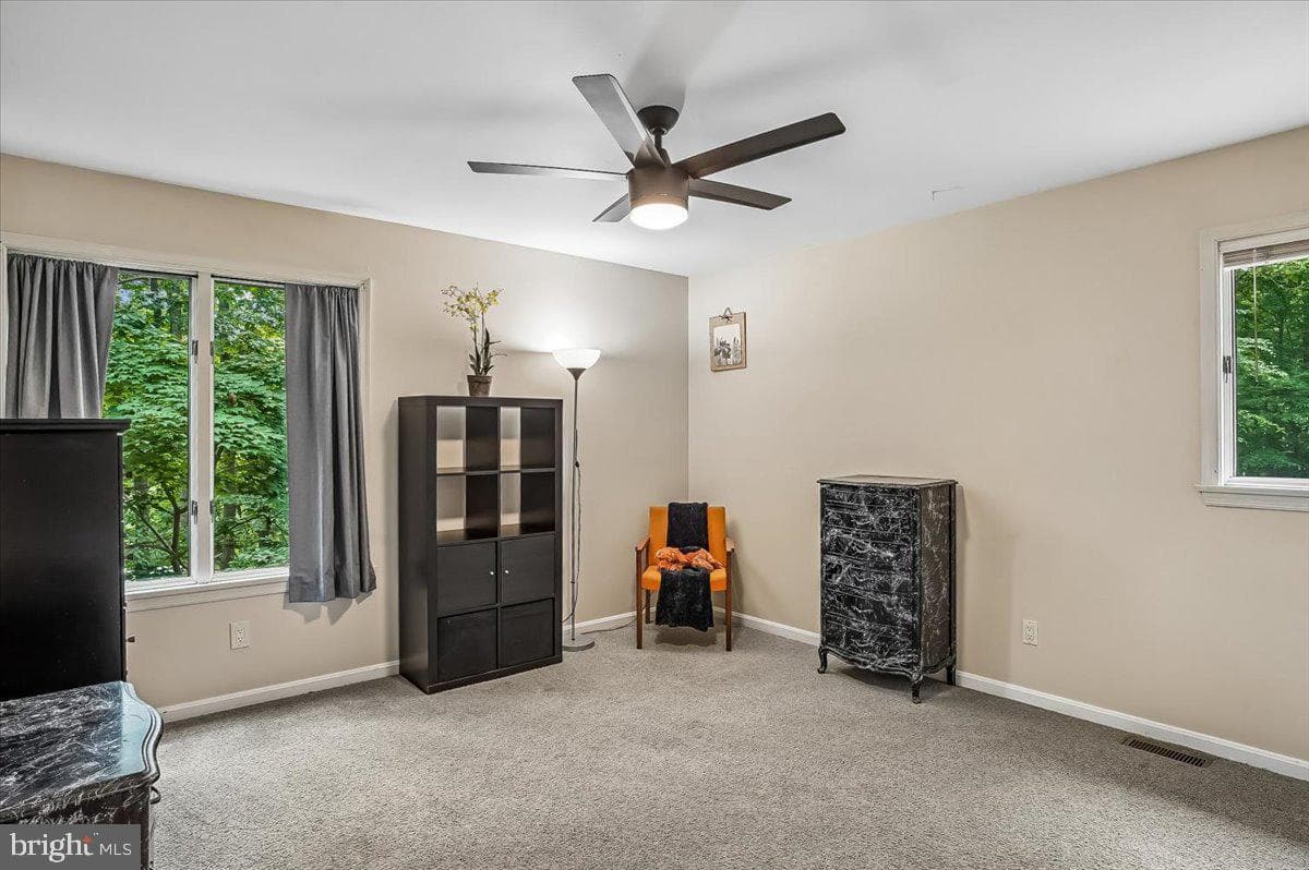 120 Kingswood Road photo 30