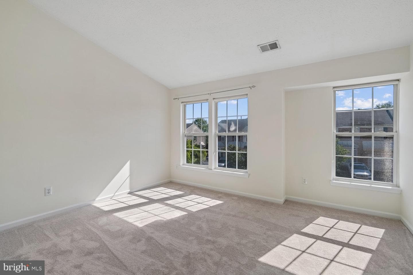 2426 Knapps Way photo 39